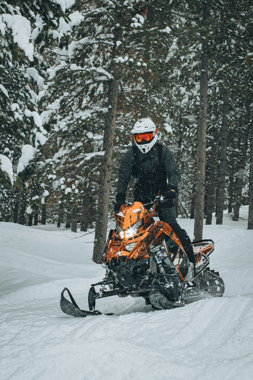 best-snowmobile-tour-rovaniemi best-snowmobile-tour-rovaniemi